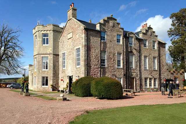 Scottish Castle Stay for 2 with Breakfast & Dinner 