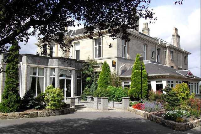 4* Kelpies Stay with Dinner, Wine & Breakfast for 2 @ The Grange Manor