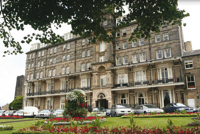 1-2nt Historic Harrogate Stay for 2, B'fast & Dinner!