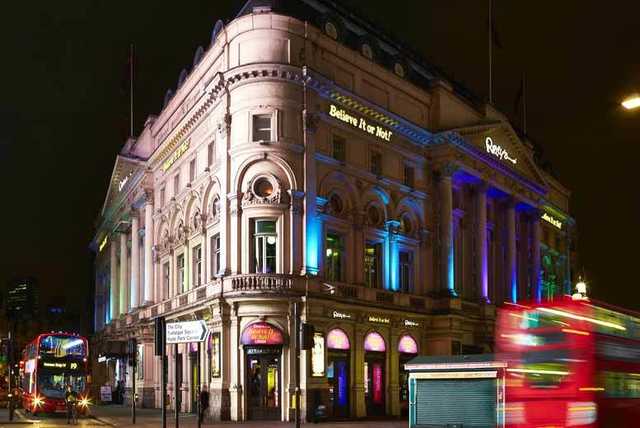 4* London Stay & Ripley's Believe it or Not! - School Holiday Dates!