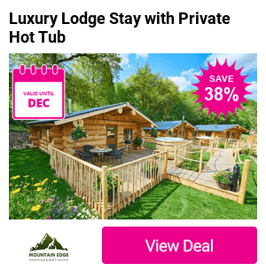 Reconnect with nature in a cosy, pet-friendly Lodge with hot tub for up to 4 guests in the breathtaking Shropshire Hills – save up to 38%!