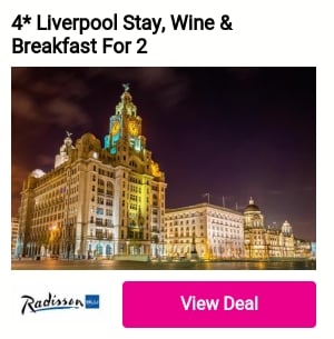 4* Liverpool Stay, Wine Breakfast For 2 
