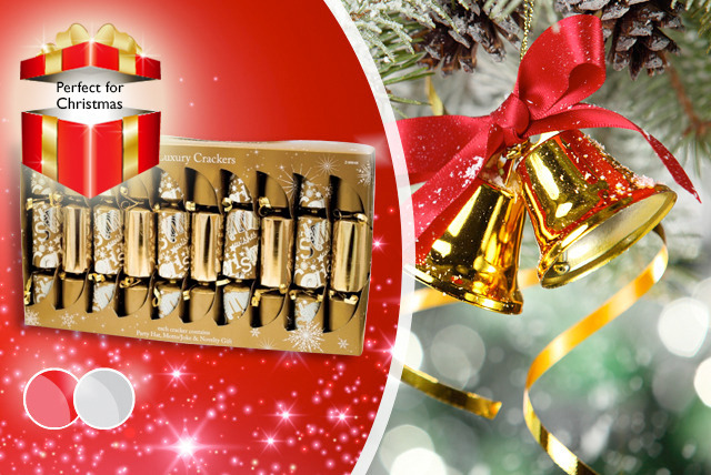 20 Christmas Crackers | London