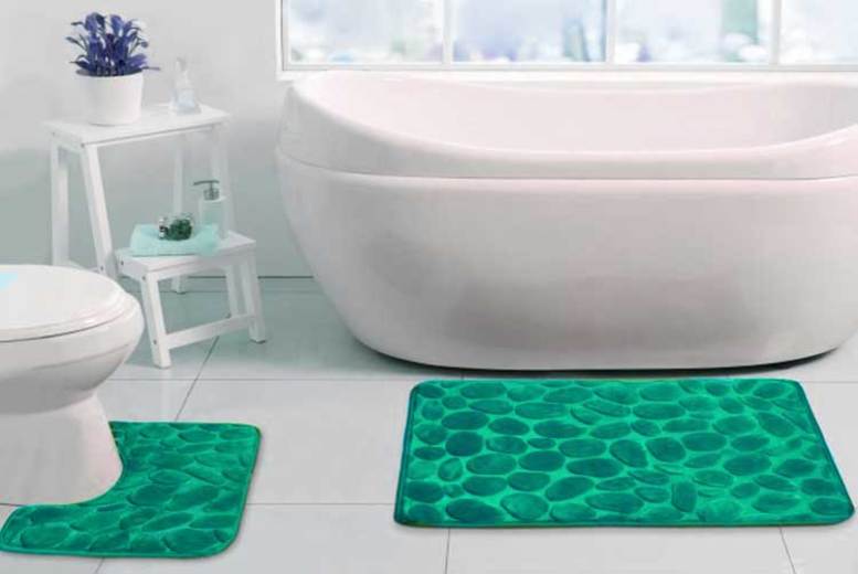 £5.99 instead of £29.99 (from Fusion Online) for a two-piece non-slip bath mat set - choose from six colours - save 80%