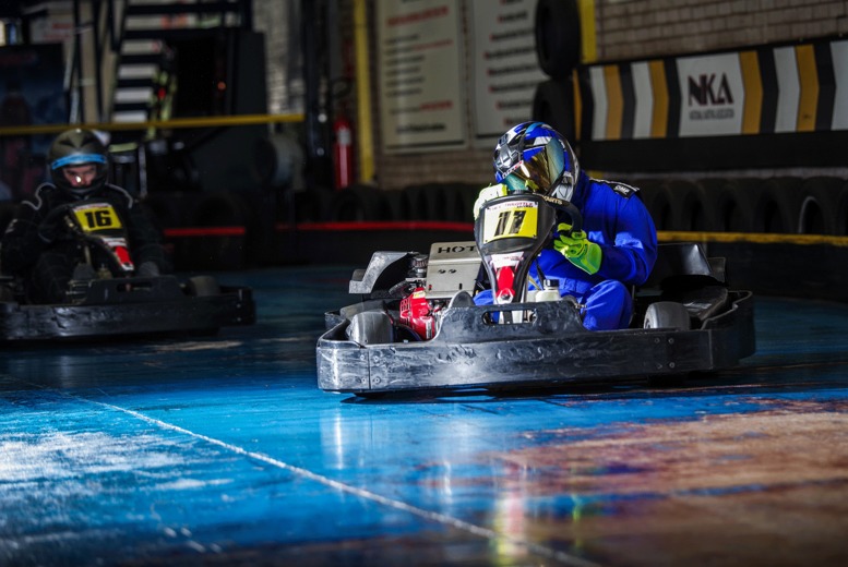 25 Lap Indoor Go-Karting Experience at Full Throttle Raceway, Stourbridge – Upgrades for Pairs & Groups – 1 Location | Wowcher