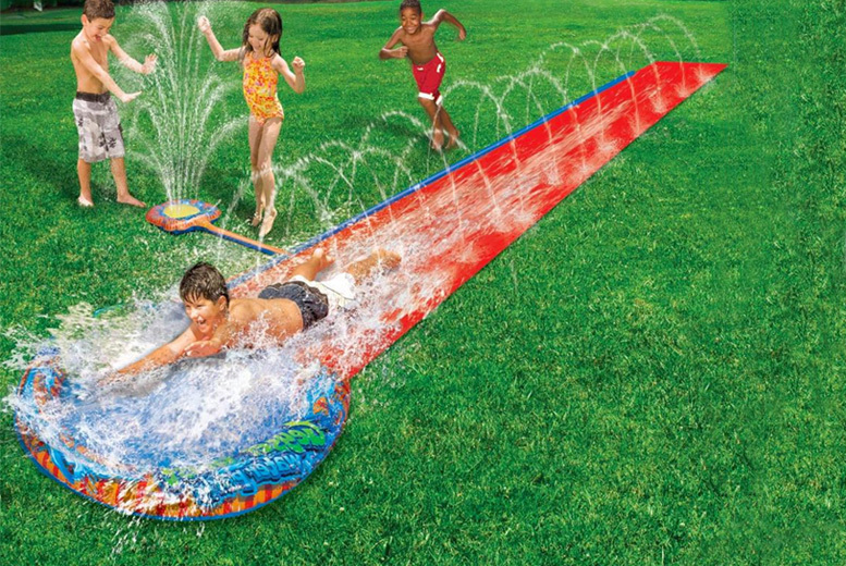 £7.99 instead of £29.99 for a 16ft water slide with geyser from Eurotrade - save 73%