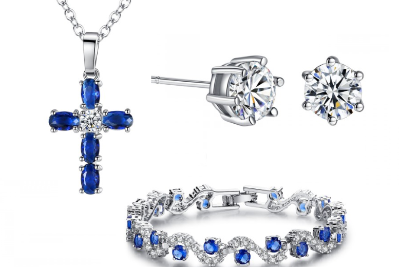 £18 instead of £189 for a Sapphire Jewellery Set with Crystals from Swarovski® from Your Ideal Gift - save 90%