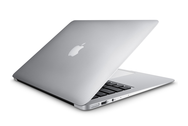 13.3” Macbook Air – 4GB or 8GB Memory option 13.3” Macbook Air – 4GB or 8GB Memory option