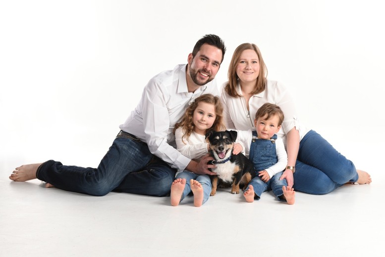 Family Photoshoots & 3 Prints – Photo Stoke – Stoke-on-Trent | Wowcher