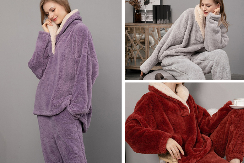 £19.99 instead of £49.99 for a women’s two-piece cosy fleece pyjama set from Justgiftdirect – save 60%