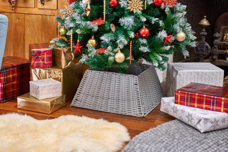 Christmas Tree Skirt – 3 Colours Deal Price £19.99