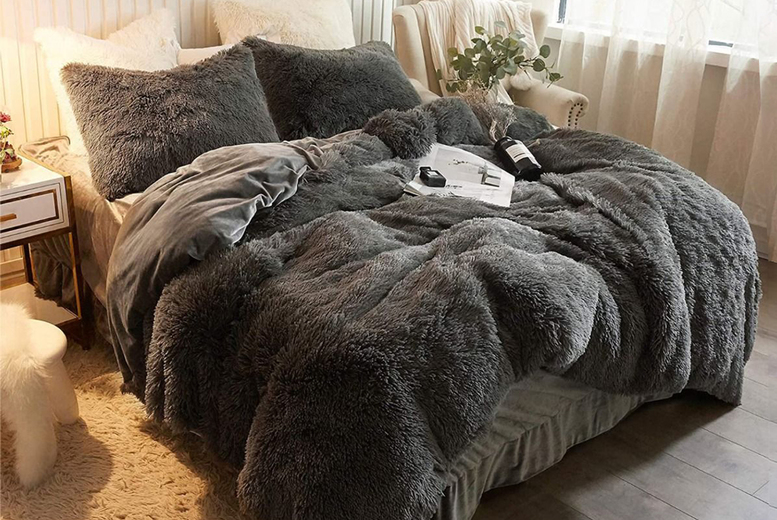 Luxury Faux Fur Duvet Set