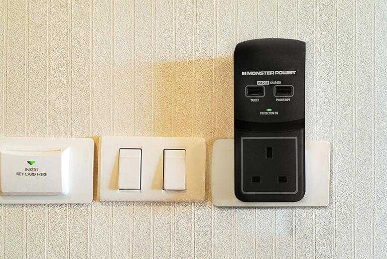Monster Power Core 100 USB Surge Protector – Dual USB Charging for iPhone, Samsung & More – Compact Plastic Socket | Wowcher