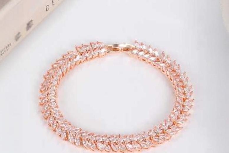 Crystal Leaf Bracelet – Rose Gold or Silver, Adjustable, 19cm, Fold-Over Clasp | Wowcher