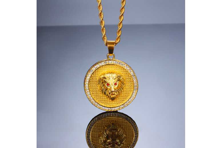 Dazzling Gold Tone Crystal Lion Pendant | Wowcher