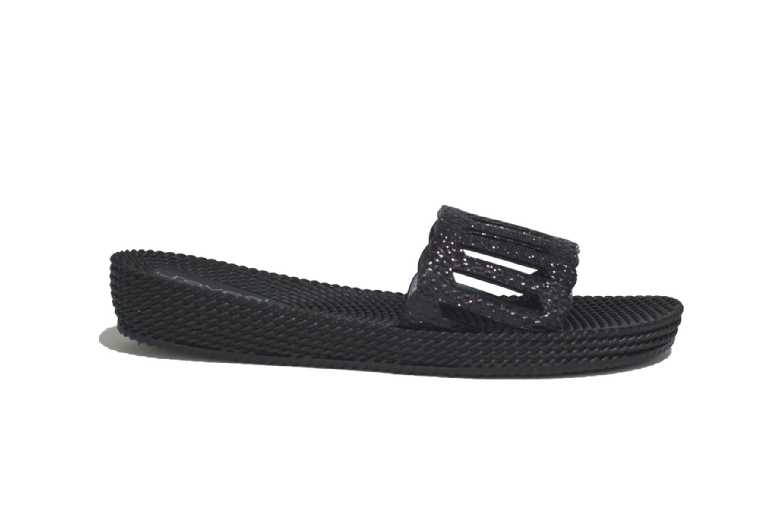 Black Women’s Breathable Quick-Dry Anti-Slip Slide Sandals – Plush Comfort, Casual Summer Slip-On Footwear | Wowcher