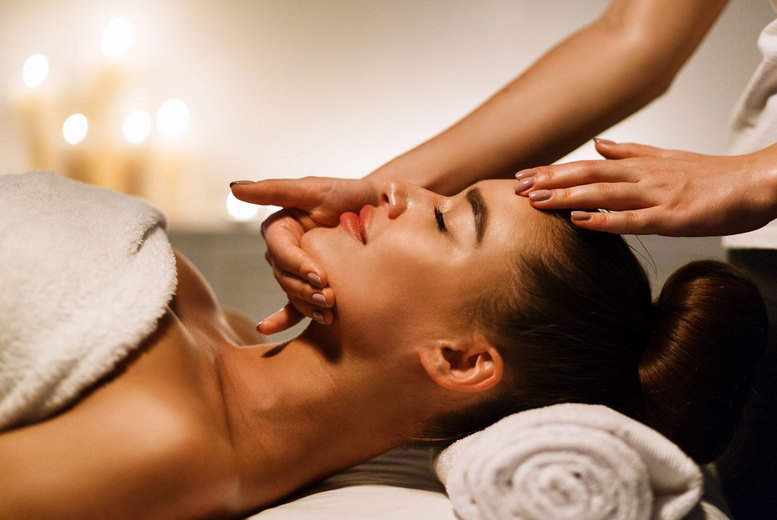 Massage & Facial Pamper Package Deal Price £21.00