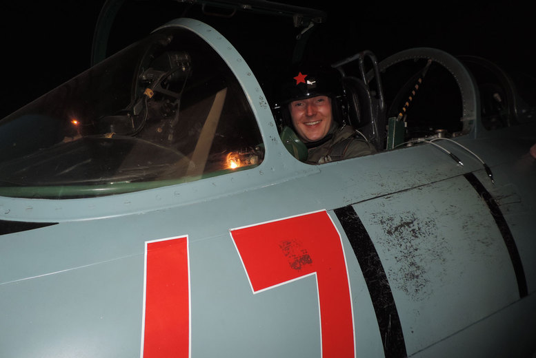 30-Minute Top Gun Fighter Pilot Flight Simulator Experience for One at Top Gun Flight Simulator Centre, Cheshire - Upgrades Available | Wowcher