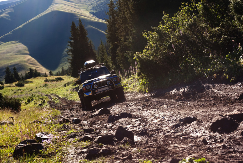 Off-Road 4X4 Land Rover Experience Deal Price £29.00