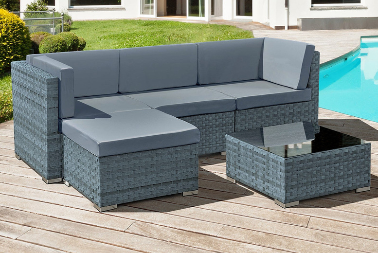 £359 instead of £499.99 for a four-seater rattan chaise lounge set from Oseasons – save 28% £359 instead of £499.99 for a four-seater rattan chaise lounge set from Oseasons – save 28%