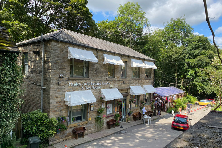 ’24 Carat Gold’ Afternoon Tea – Healey Dell Heritage Centre & Tea Rooms, Rochdale | Wowcher