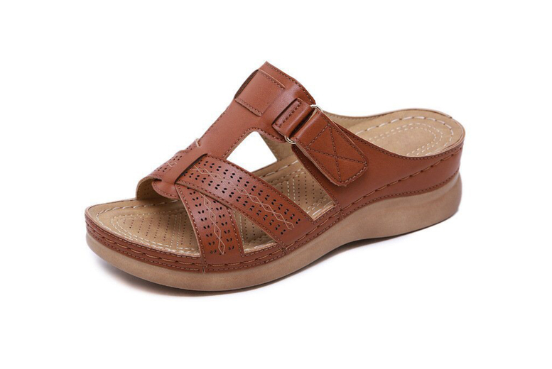 Unisex Brown Breathable Casual Strap Sandals – Perfect for Summer! | Wowcher