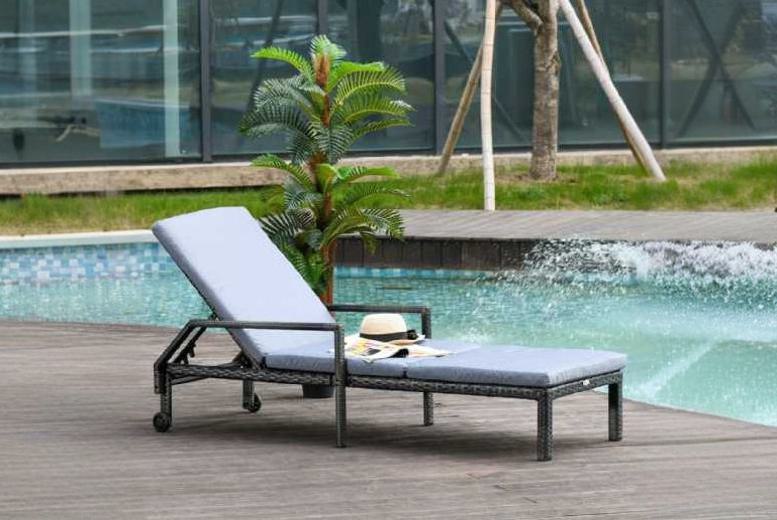 £124.4 instead of £239.99 for a Outsunny Mixed Grey Rattan Sun Lounger – save up to 48% £124.4 instead of £239.99 for a Outsunny Mixed Grey Rattan Sun Lounger – save up to 48%