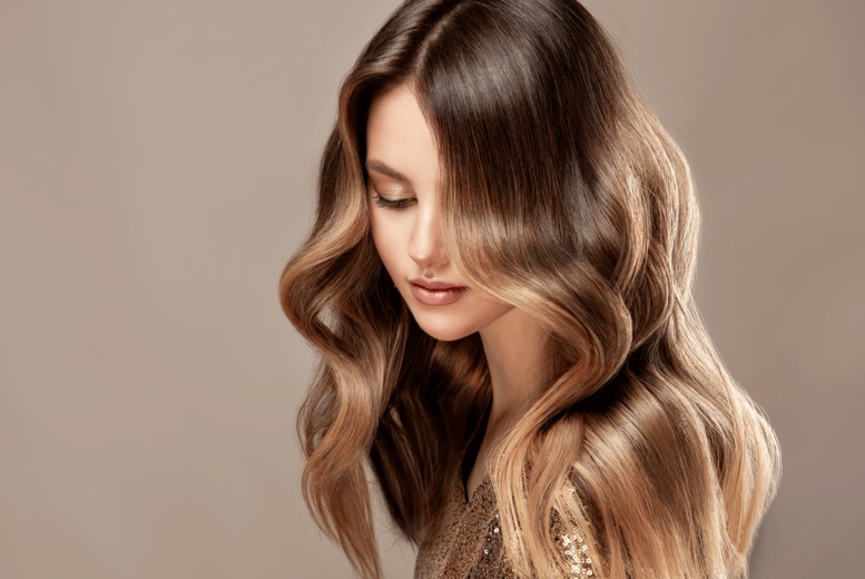 Wash, Cut And Blow Dry – Head Kandy, Leeds Deal Price £16.00