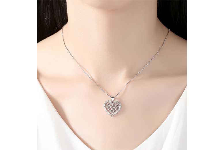Silver-Plated Heart Pendant Necklace with ‘MUM’ Charm & Crystal Accent – Adjustable Chain, Lightweight Gift Jewellery | Wowcher