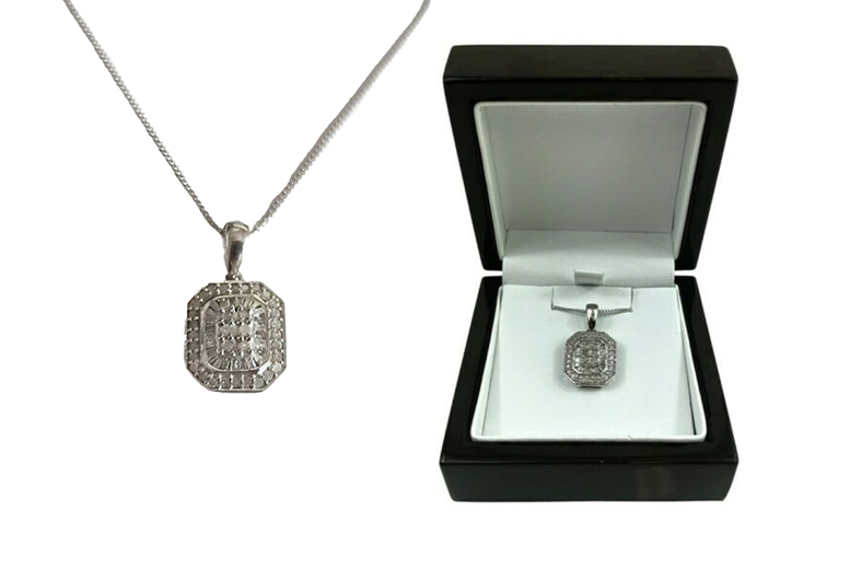 £499 instead of £779.99 for a white gold pendant necklace from Dubai Gems – save 36% £499 instead of £779.99 for a white gold pendant necklace from Dubai Gems – save 36%