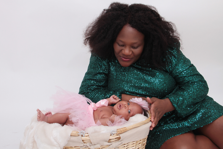 Mum & Daughter Photoshoot – Includes Digital Image, Flawless Studios | Wowcher