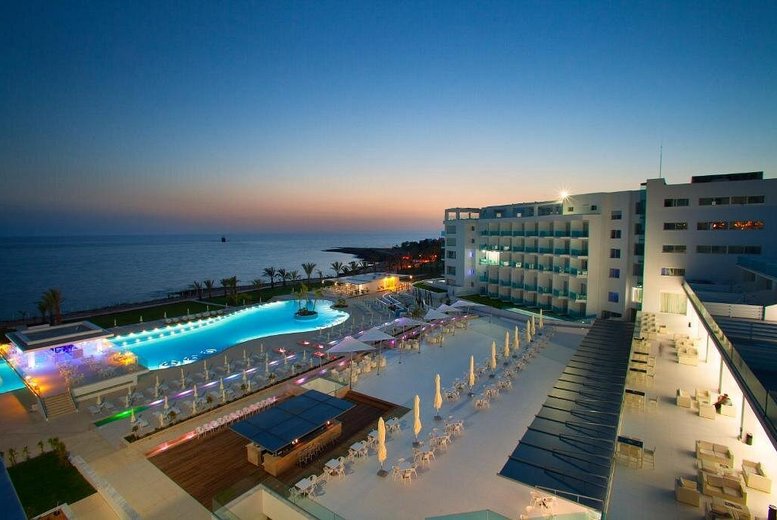 5* Paphos, Cyprus Holiday: All Inclusive Hotel & Return Flights Deal Price £139.00