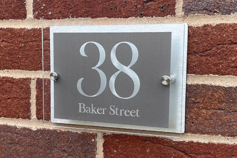 Personalised Metal Desk Name Plate – Floating Grey Acrylic Panel, 200mm x 140mm | Wowcher