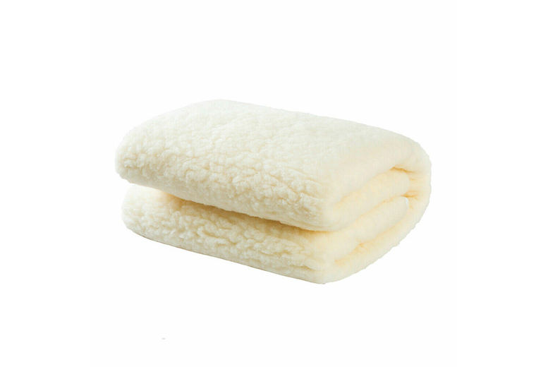 Cosy Fleece Under-Blanket - Choose From 5 Sizes | Wowcher