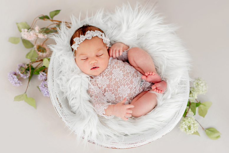 New Born Photoshoot – Photography By Selina Walton – Lancashire | Wowcher
