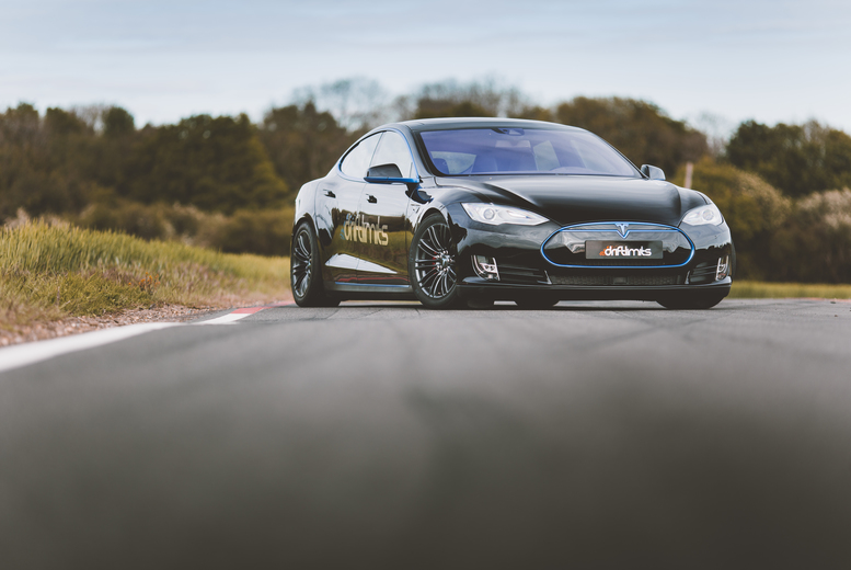 12-Lap Tesla Model SP90D Driving Experience – Hemel Hempstead 12-Lap Tesla Model SP90D Driving Experience – Hemel Hempstead