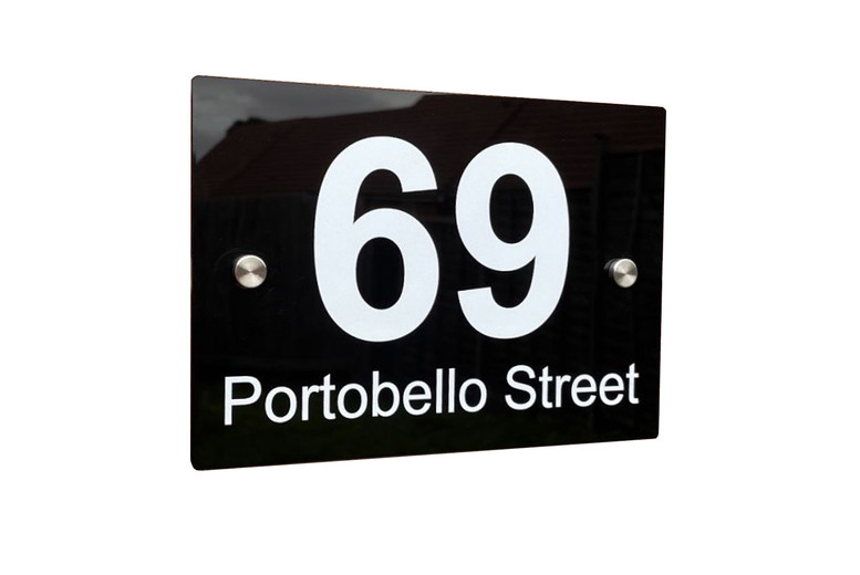 Personalised Black Acrylic Door Sign – Modern Rectangular House Plaque, Weatherproof Wall Art, 200mm x 140mm | Wowcher