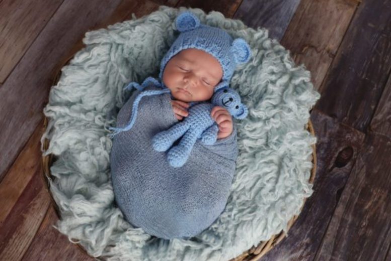 Newborn Photoshoot: Includes Props & 2 Prints | Wowcher