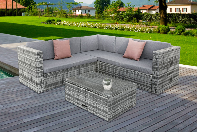 £489 instead of £699.99 for a five-seater polyrattan corner sofa garden furniture set from OSeasons – save 30% £489 instead of £699.99 for a five-seater polyrattan corner sofa garden furniture set from OSeasons – save 30%