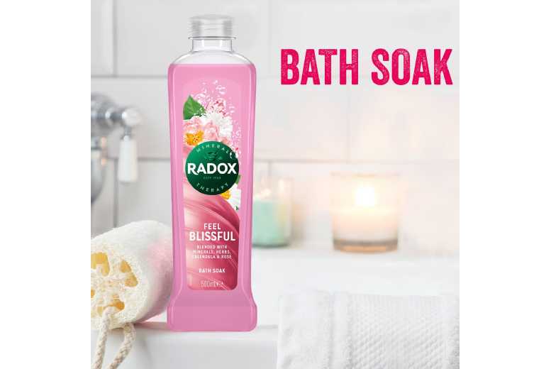 Radox Feel Blissful Bath Soak – 6 Bottles Bundle | Wowcher