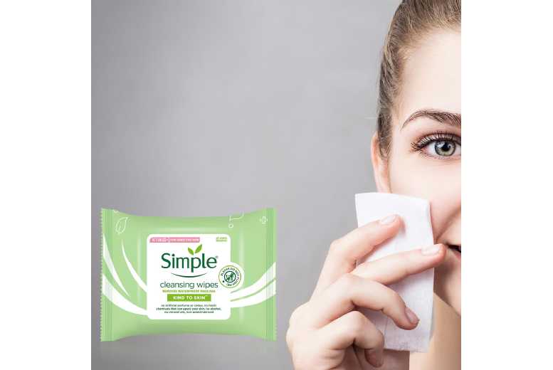 Simple Kind to Skin Makeup Remover Wipes – Hydrating, Gentle, Waterproof Formula (2×25 Pack) | Wowcher