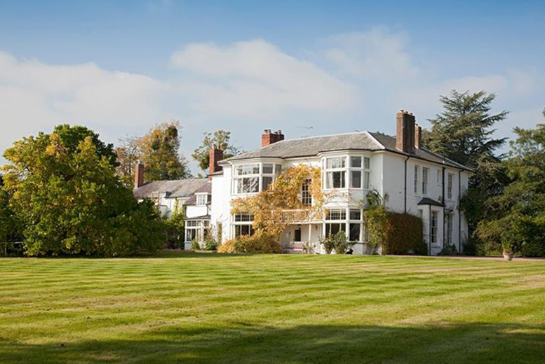 £99 (at Laughern Hill Estate) for a 1nt 5* Worcestershire stay for 2 inc. supper, wine and breakfast, £179 for 2nts or £259 for 3nts - save up to 62%