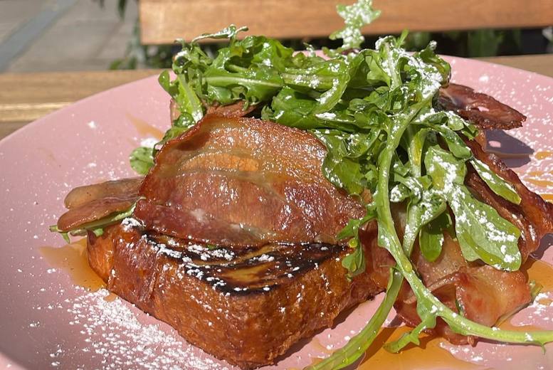 Breakfast & Drinks for 2