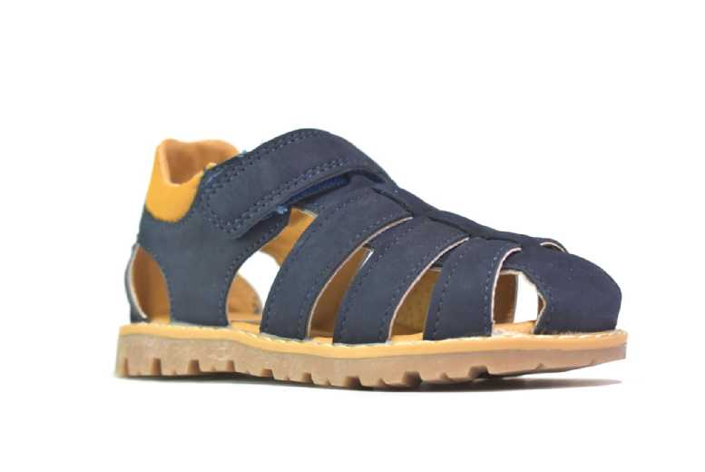 Black Boys’ Breathable Mesh Sport Sandals – Adjustable, Durable Outdoor Kids’ Summer Footwear | Wowcher