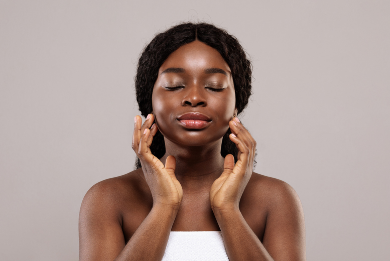 Kristal Beauty Unisex Hydrafacial With Dermaplaning At Hair By Vertigo, London - 60-Minute Skin Revitalising Treatment | Wowcher