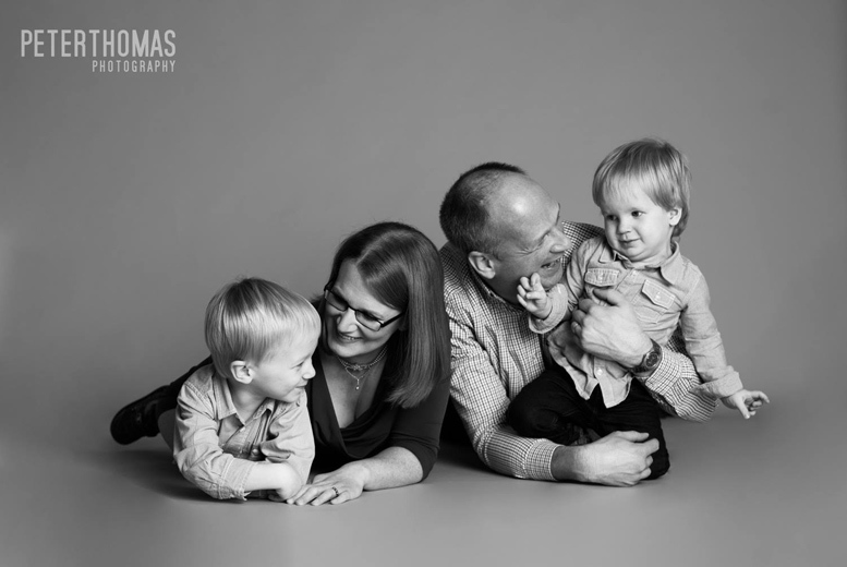 1-Hr Family Photoshoot & 2 Prints at Peter Thomas Photography | Wowcher