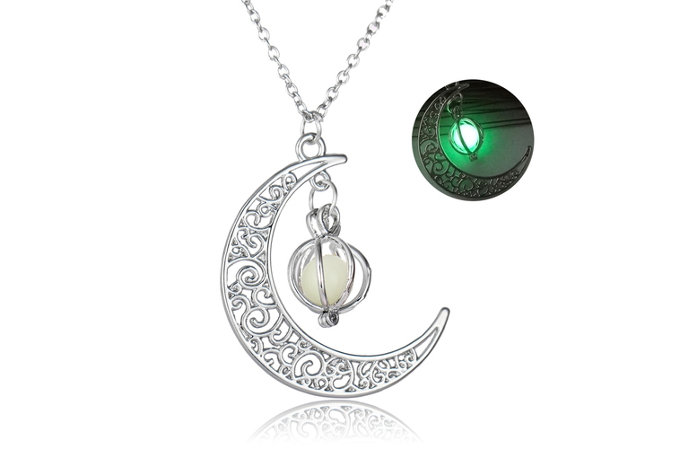 Glowing Moon and Pumpkin Necklace – Enchanting Colours! | Wowcher