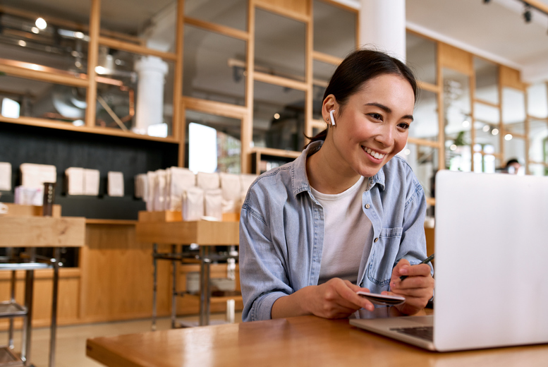 Studyhub Unisex Certified Anti-Money Laundering & Anti-Bribery Online Course (Cpd) | Wowcher