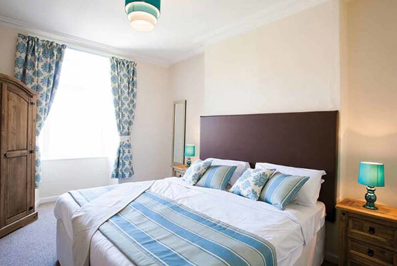 Alnwick Cottage Stay with Prosecco & Hot Tub Access – Family Stays Available – School Holiday Availability! | Wowcher Alnwick Cottage Stay with Prosecco & Hot Tub Access – Family Stays Available – School Holiday Availability! | Wowcher