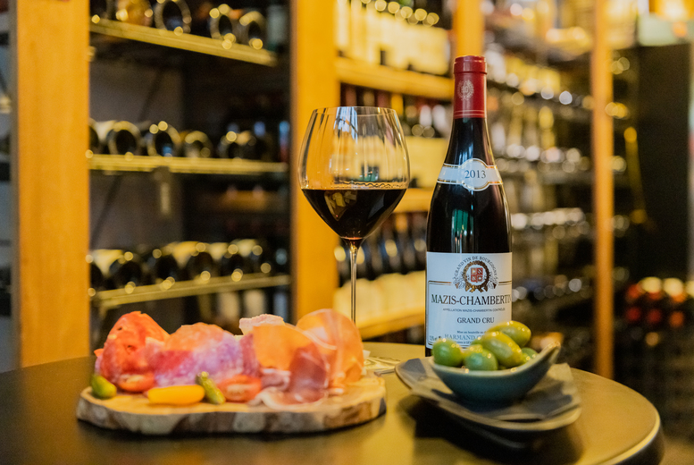 Champagne & Tapas Delight in Mayfair | Wowcher Champagne & Tapas Delight in Mayfair | Wowcher